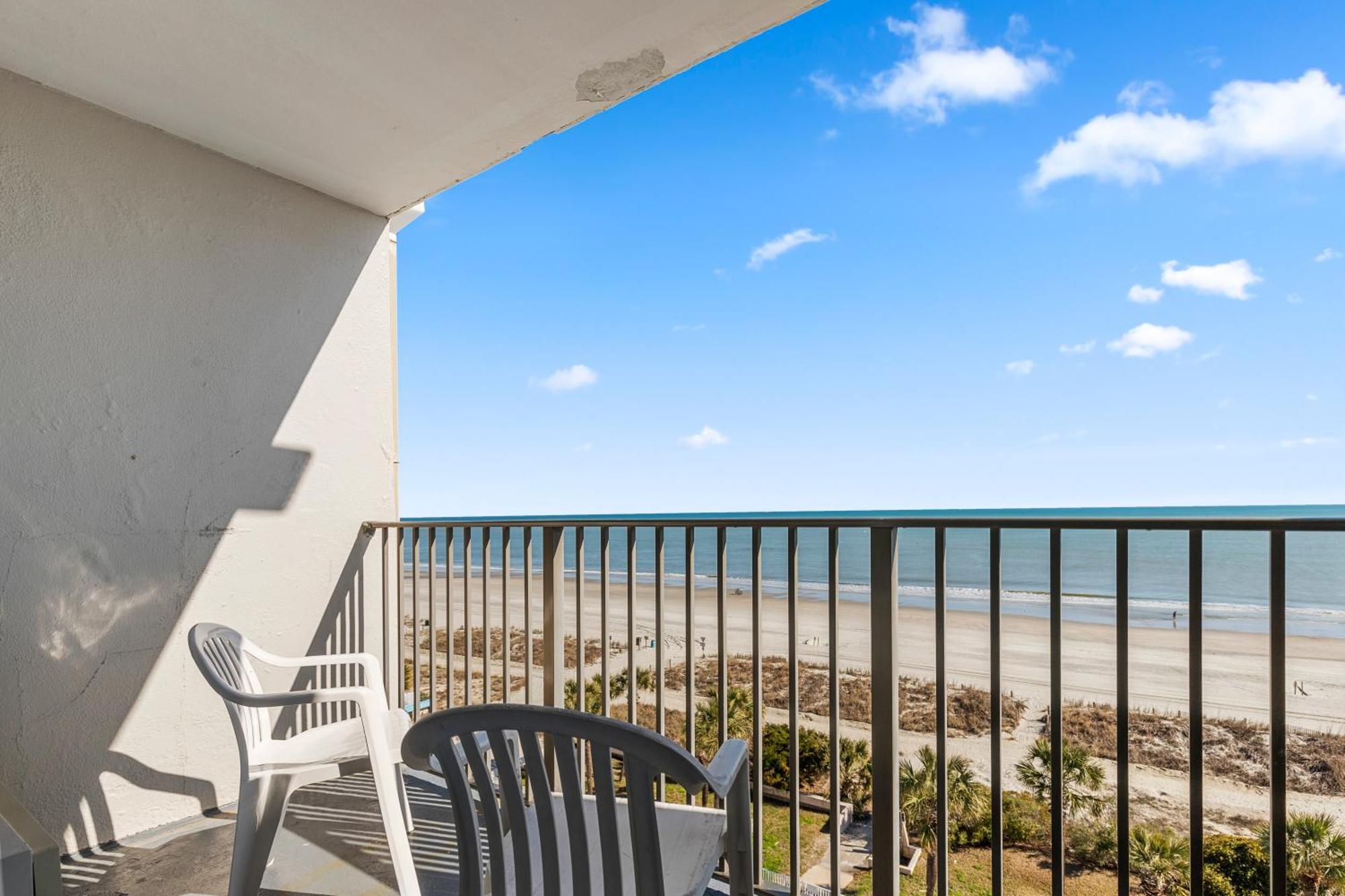 מירטל ביץ' Ocean Crest Inn And Suites מראה חיצוני תמונה