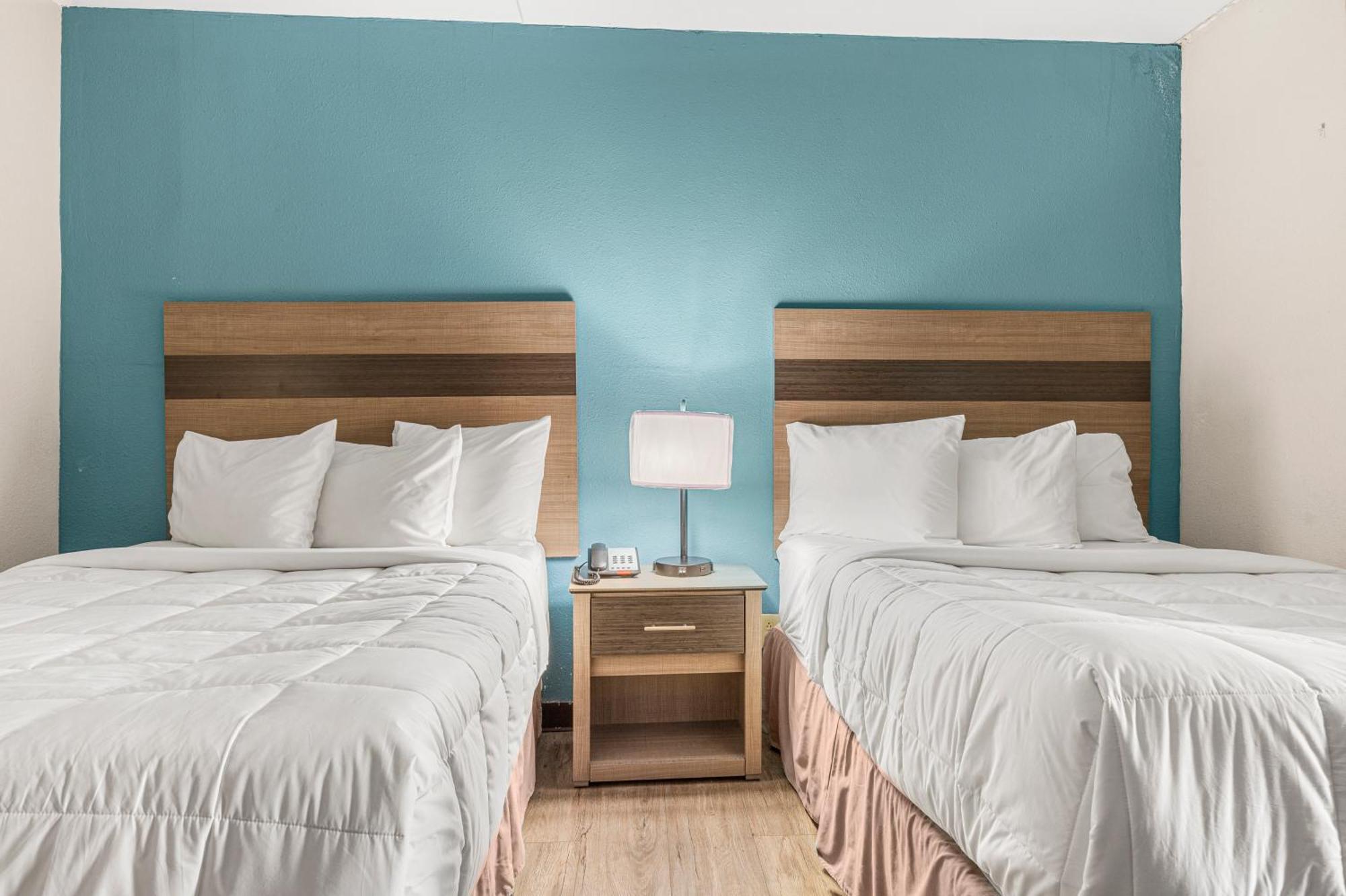 מירטל ביץ' Ocean Crest Inn And Suites מראה חיצוני תמונה