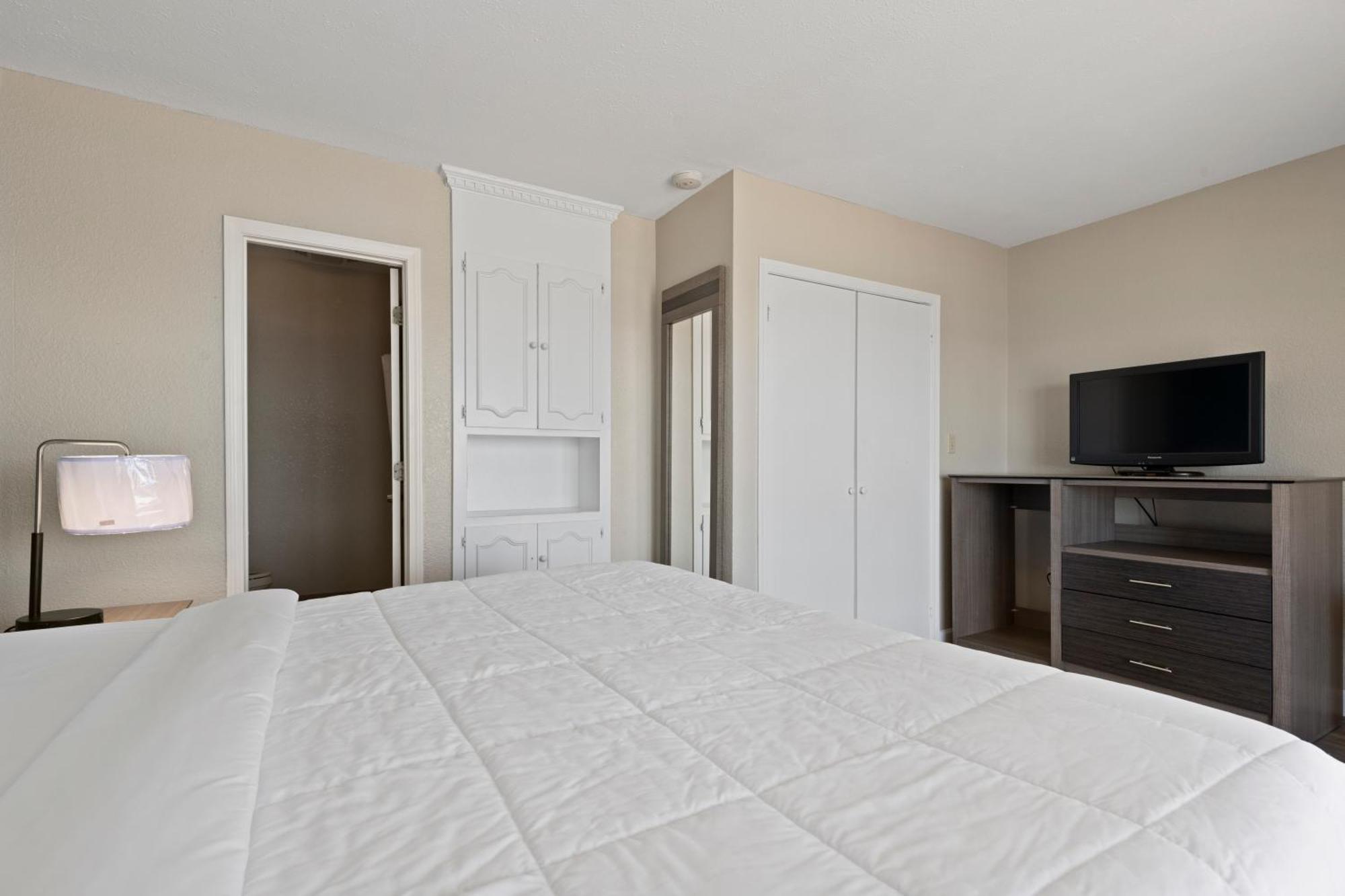 מירטל ביץ' Ocean Crest Inn And Suites חדר תמונה